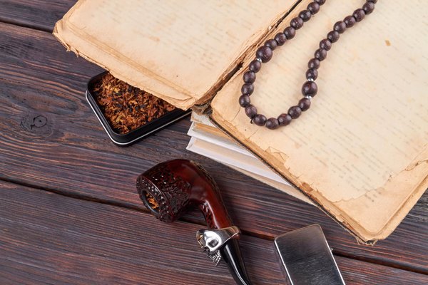 Comment choisir des gants élégants qui se marient bien avec une cape en automne?